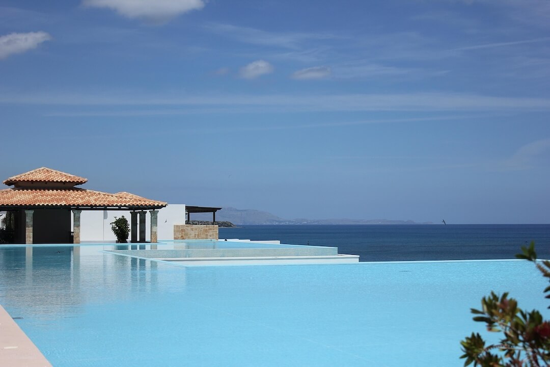 Professional Pool Cleaning Services in Coral Gables